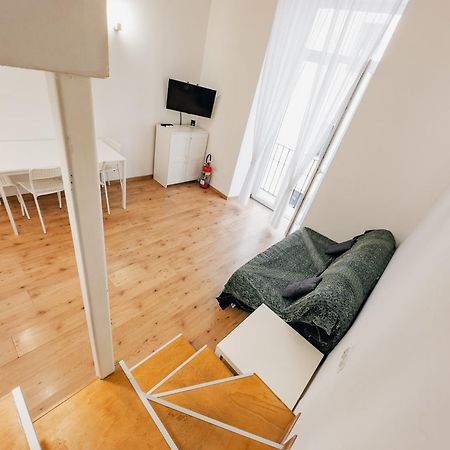 Ale & Tizy House Bed & Breakfast Napoli Bagian luar foto