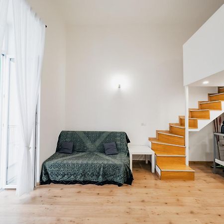 Ale & Tizy House Bed & Breakfast Napoli Bagian luar foto