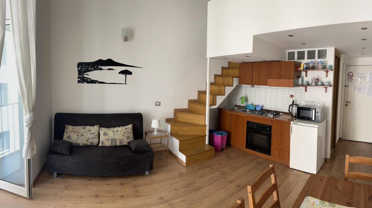 Ale & Tizy House Bed & Breakfast Napoli Bagian luar foto
