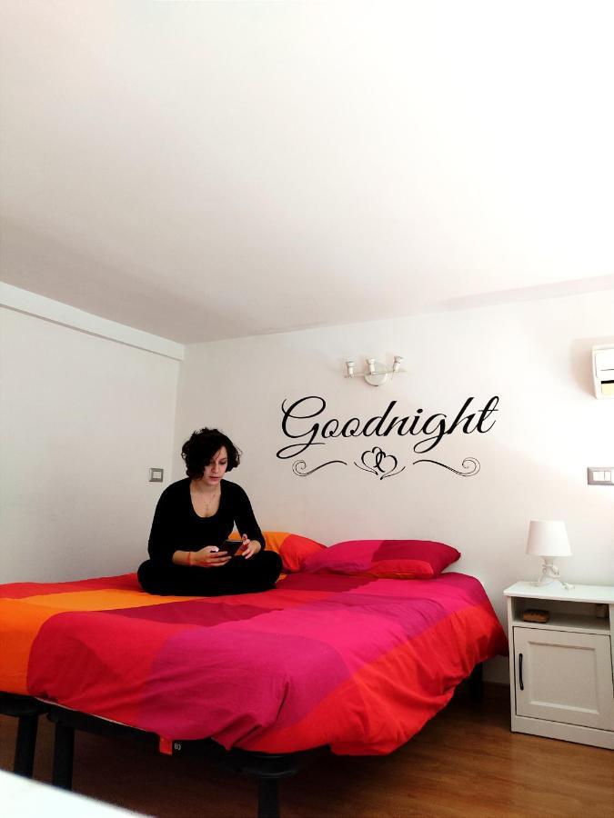 Ale & Tizy House Bed & Breakfast Napoli Bagian luar foto