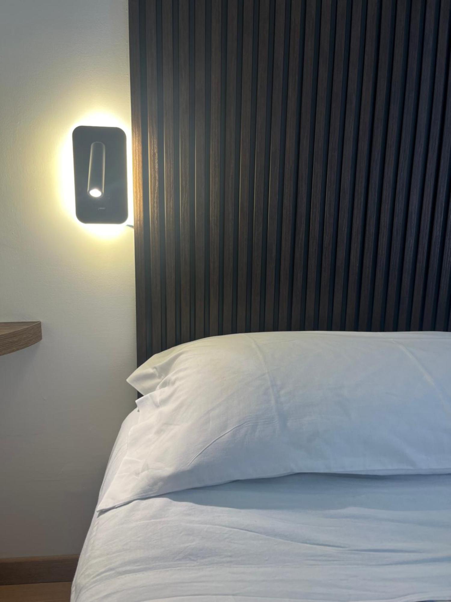 Ale & Tizy House Bed & Breakfast Napoli Bagian luar foto
