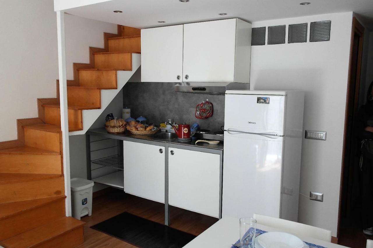 Ale & Tizy House Bed & Breakfast Napoli Bagian luar foto