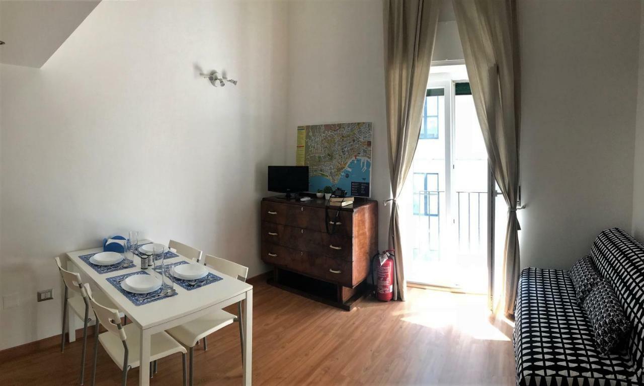 Ale & Tizy House Bed & Breakfast Napoli Bagian luar foto